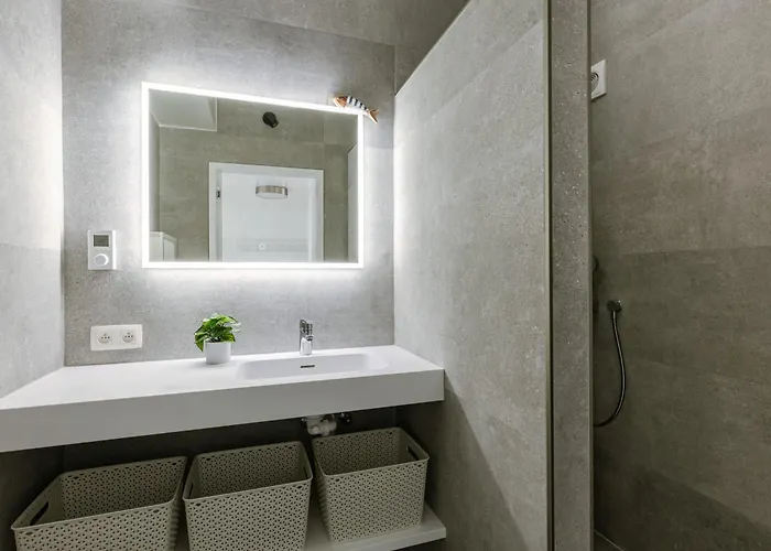 Casiola - New Apartment With Beautiful Sea View Daire